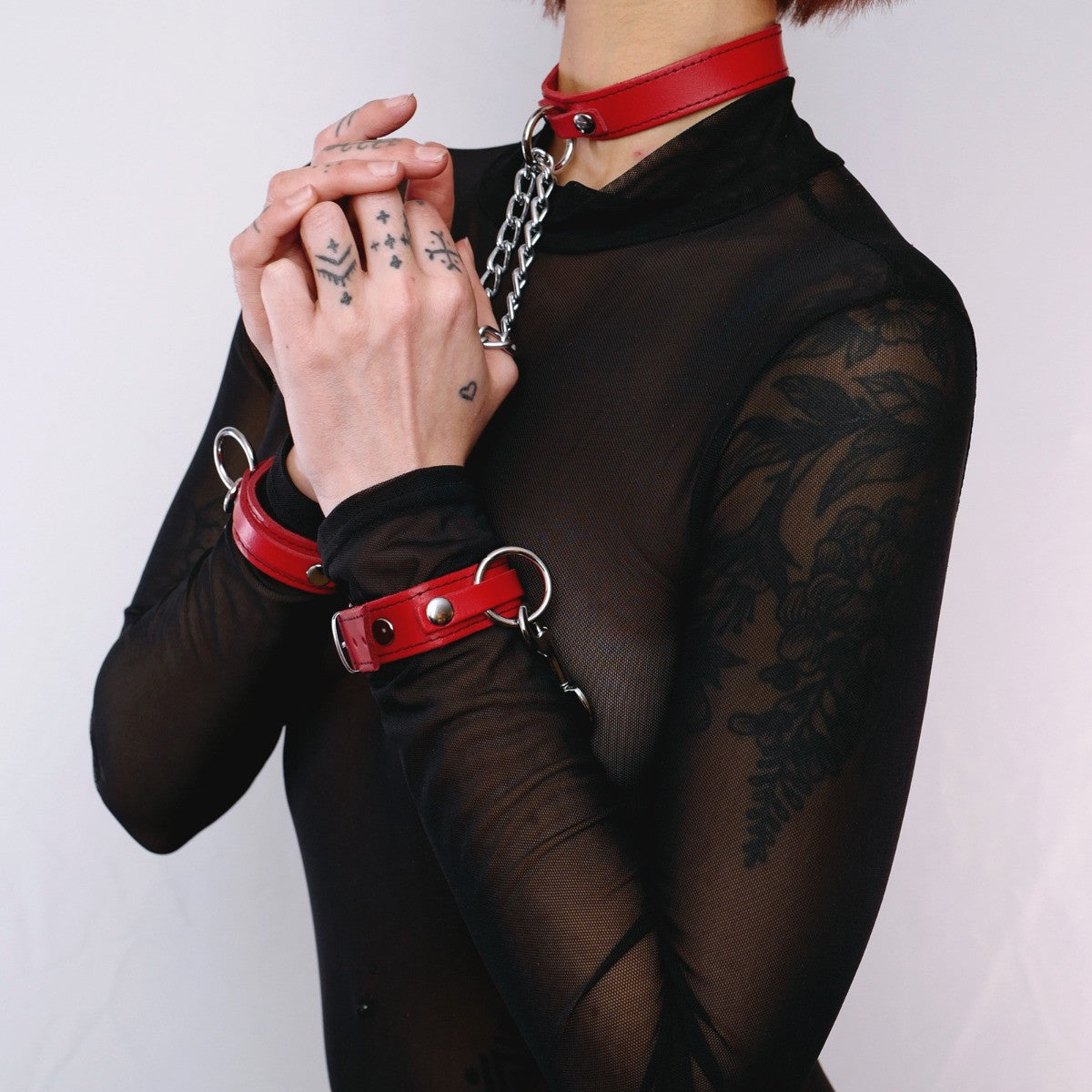 Necklace and handcuffs Red