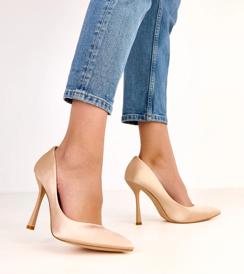 Beige pumps with satin finish Cindy