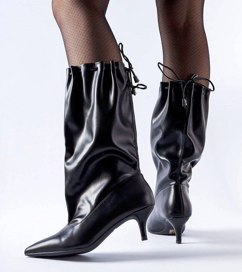 Black low-heeled boots Deserres