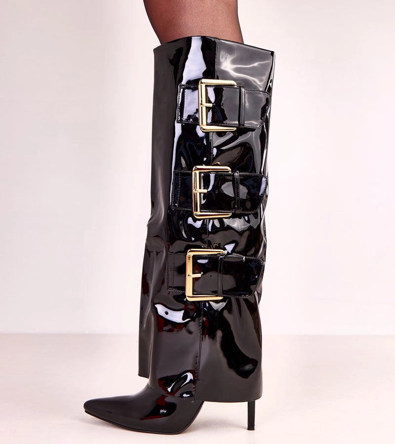 Black patent leather boots with a turned-up shin Karela