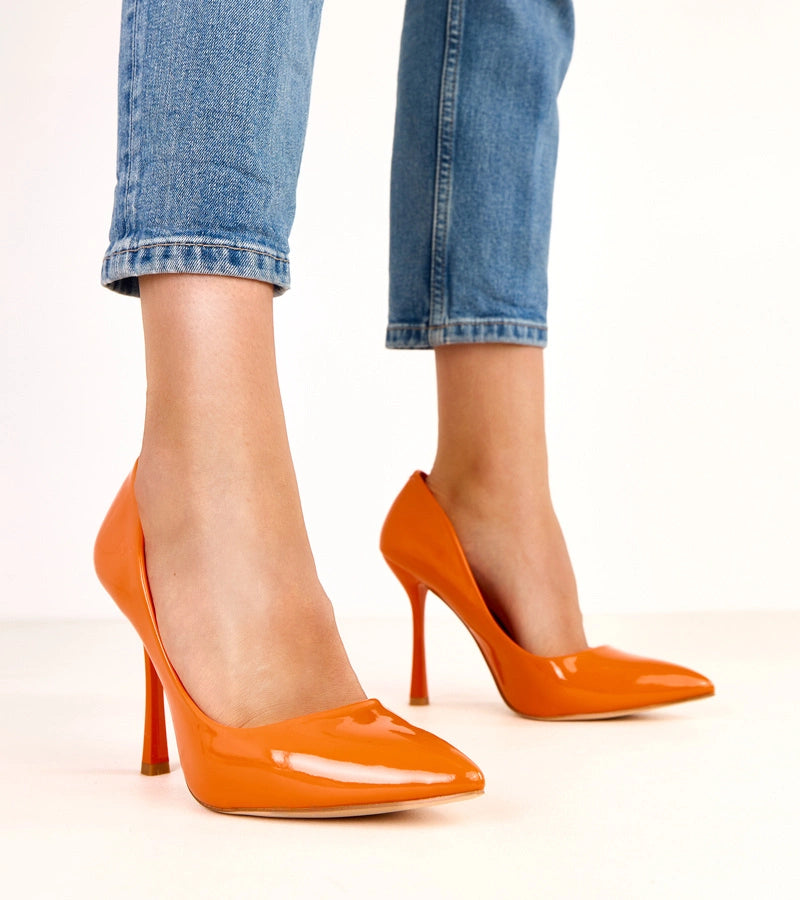 Shiny orange Loretta pumps