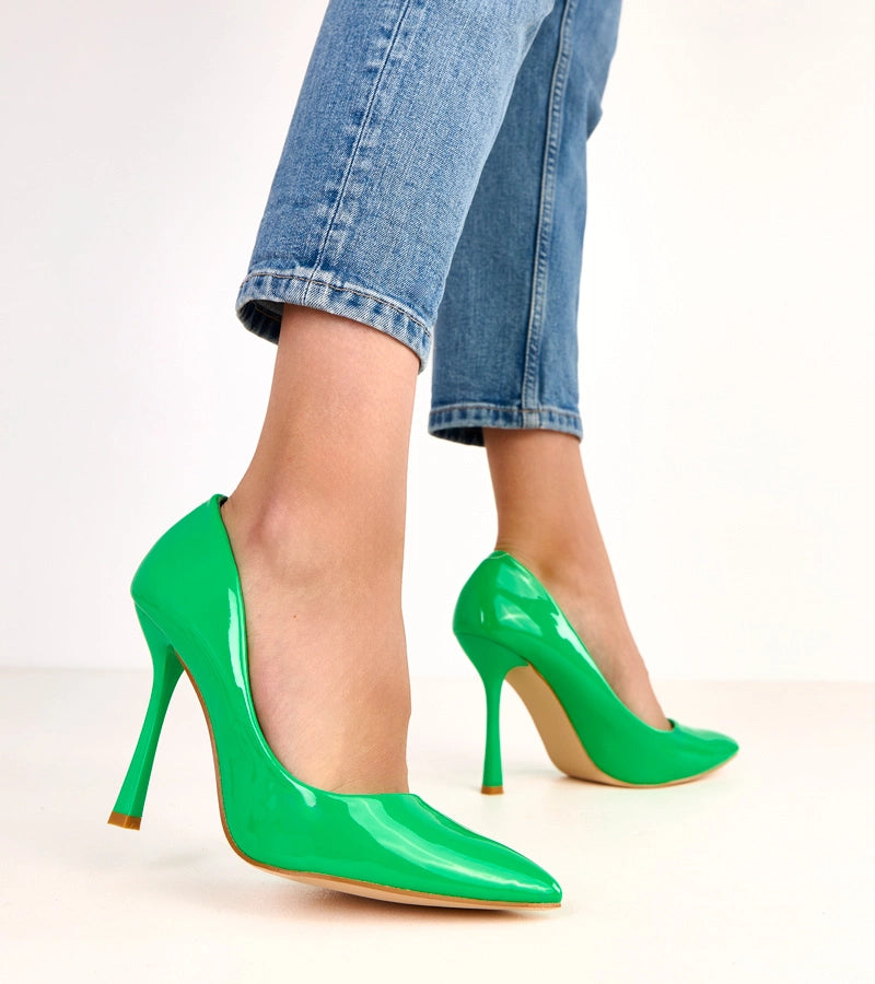 Shiny light green Loretta pumps